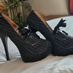 Pre-owned Vintage Bordello Pleaser Tease Women's Pump Heels Size 8 Gothic Pin-up